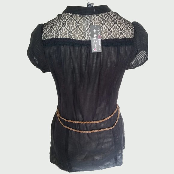 Short Sleeve Sheer Top with Brown Leather Belt - Picture 3 of 3